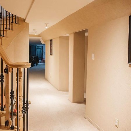 Jstlikehome - Luxury Mansion & Guesthouse Оттава Экстерьер фото